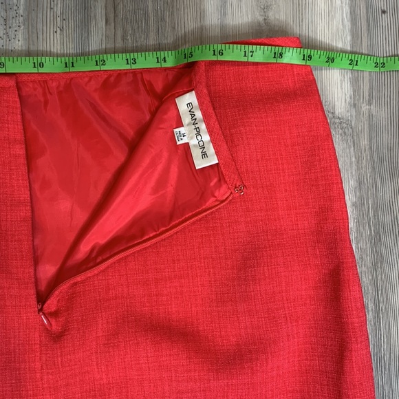 GUC Evan-Picone 2 Pc Coral Suit, 14 - Picture 9 of 16